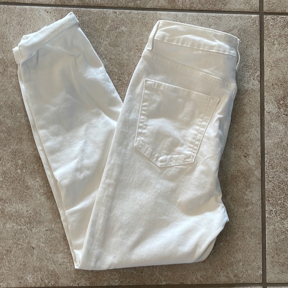 NWT White Jeans Distressed Sz 7 (Waist 28) - Picture 2 of 4